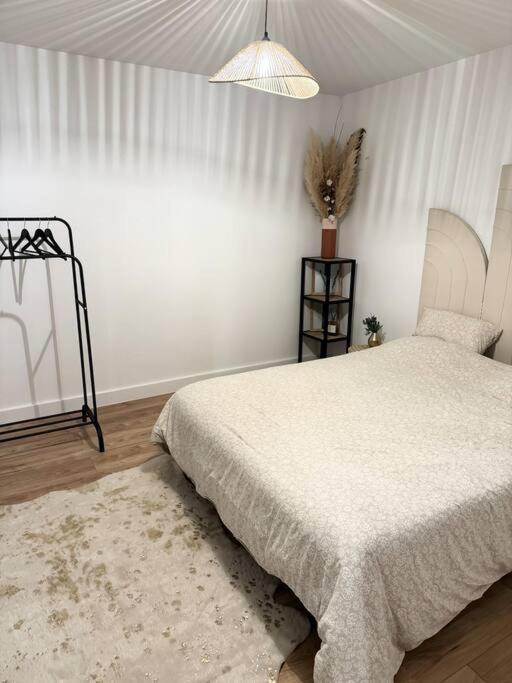 Appartement Eloi - 1 Chambre Mont-de-Marsan Luaran gambar